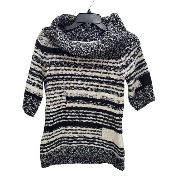 White House Black Market Women's Geo Stripe Fold‎ Over Neck Chunky SS Sweater S - Picture 1 of 5